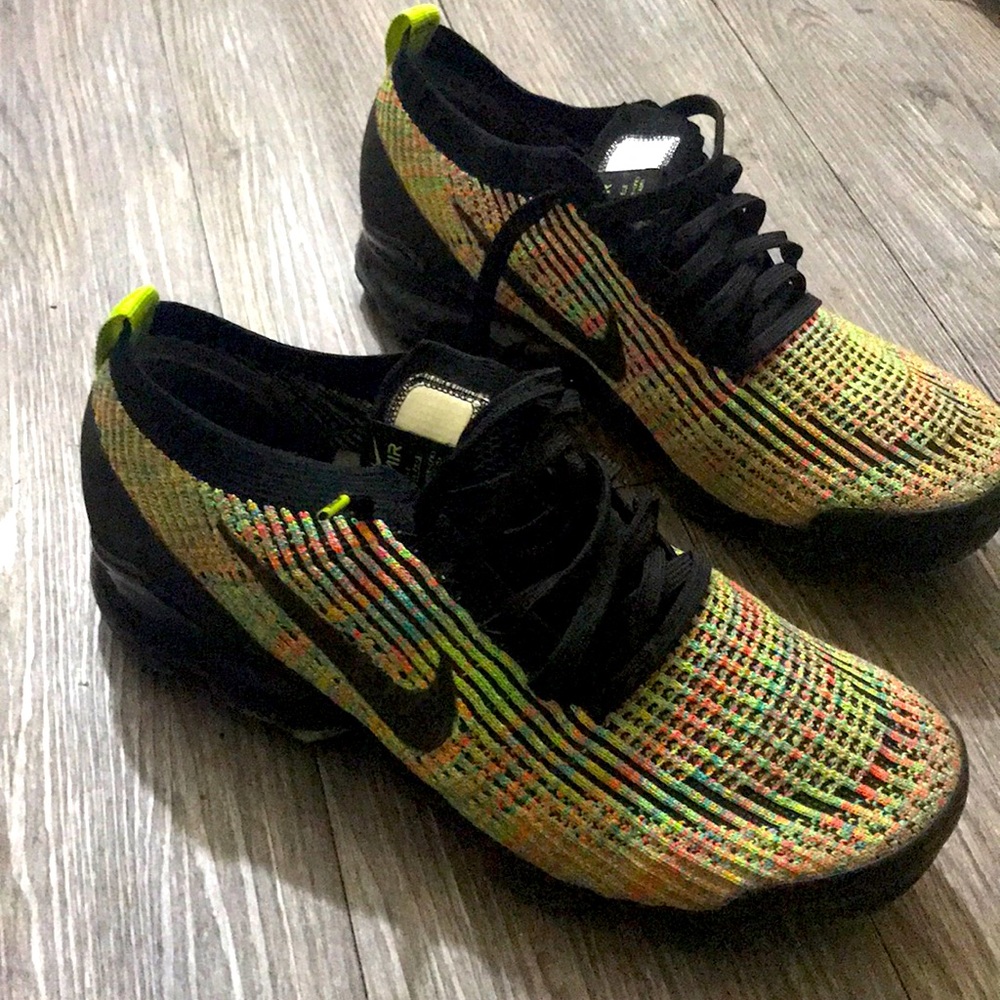 Men’s Vapormax size 11